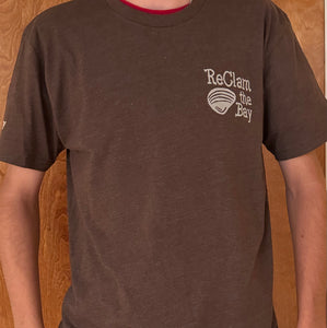 Jetty T Shirt: Clam Seed Design Shirt